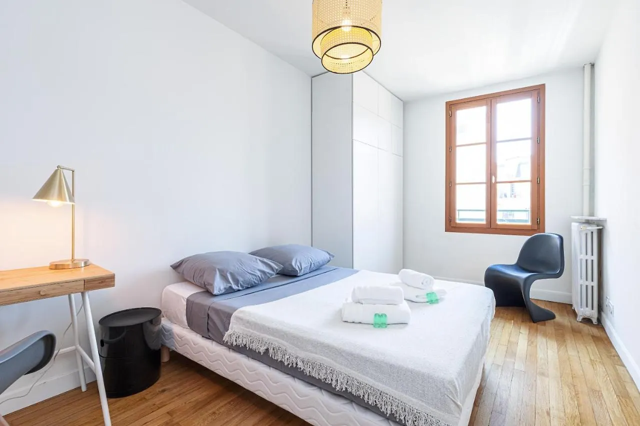 Feel Home - Alphonse Karr Nice 0*,  France